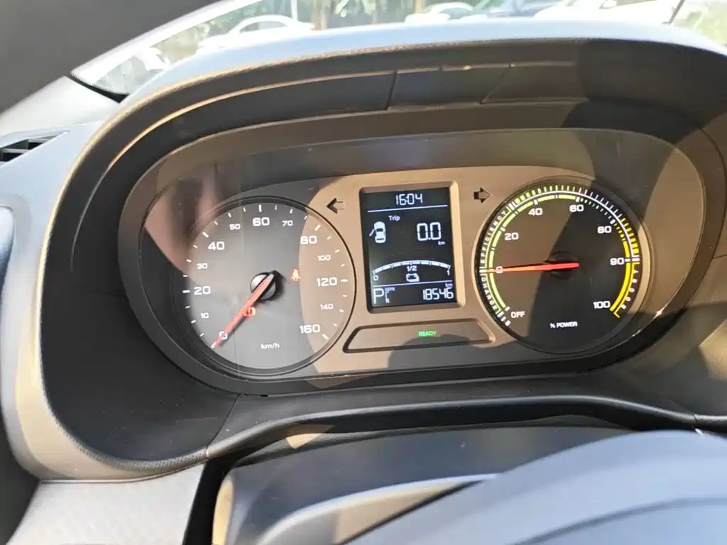 Roewe Clever — миниатюра 12