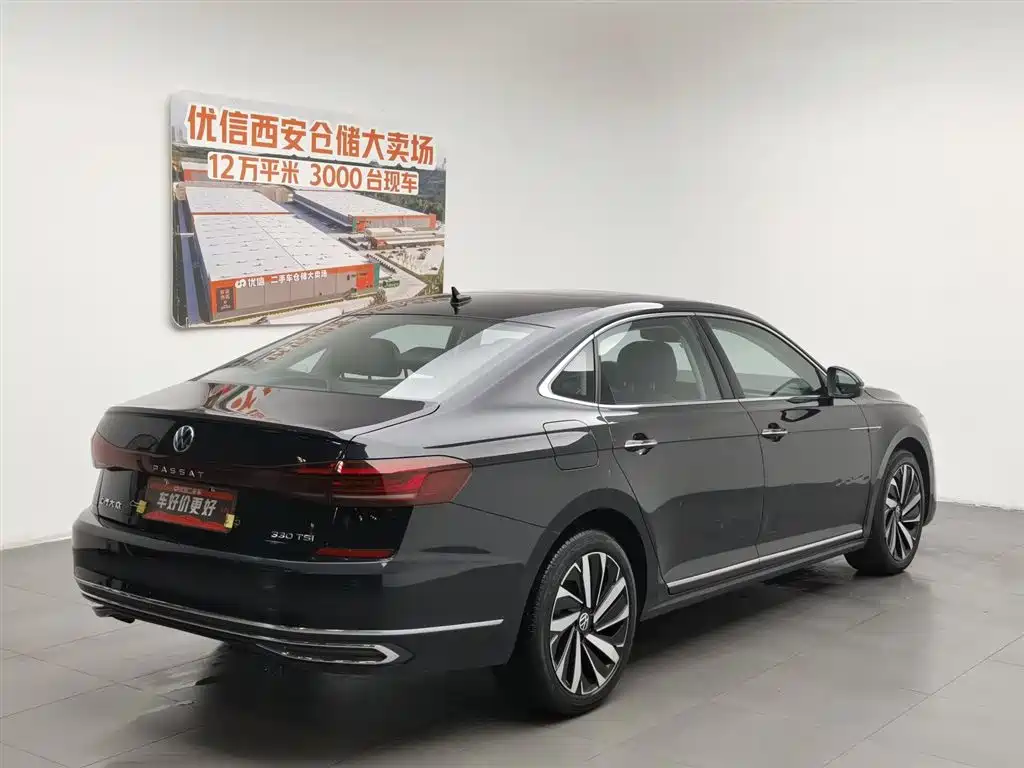 Volkswagen Passat 2022 330TSI Luxury