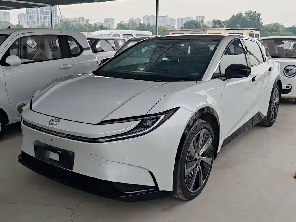 Toyota bZ5 — миниатюра 2