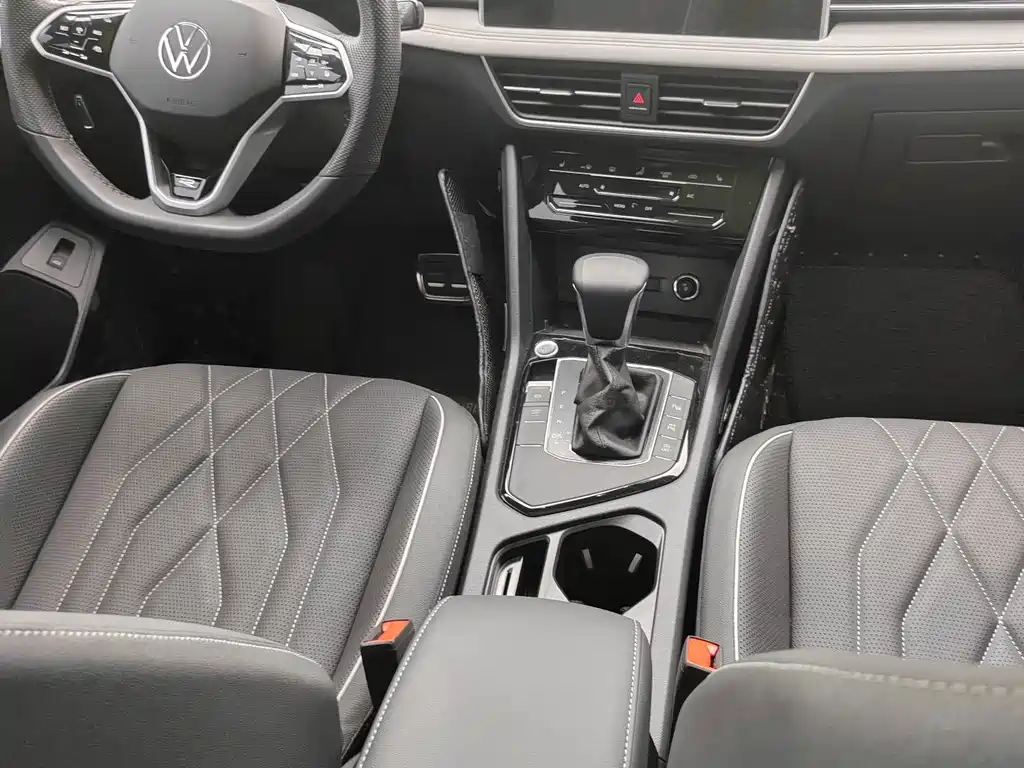 Volkswagen Tiguan L — миниатюра 3