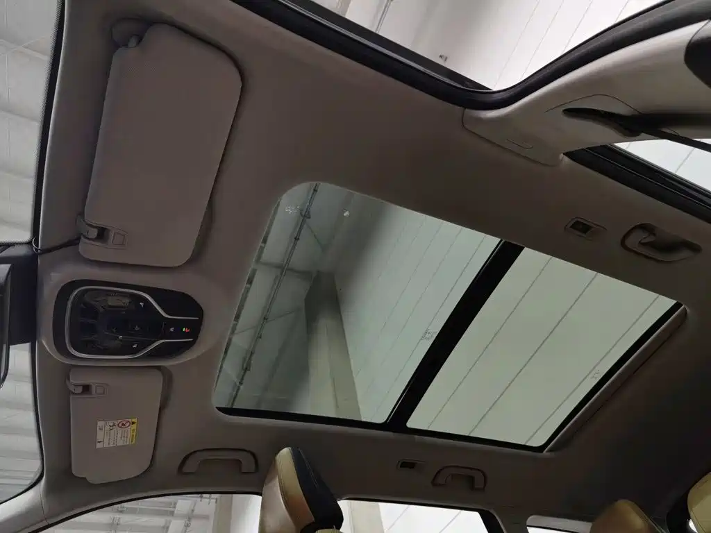 Geely Boyue L — миниатюра 14