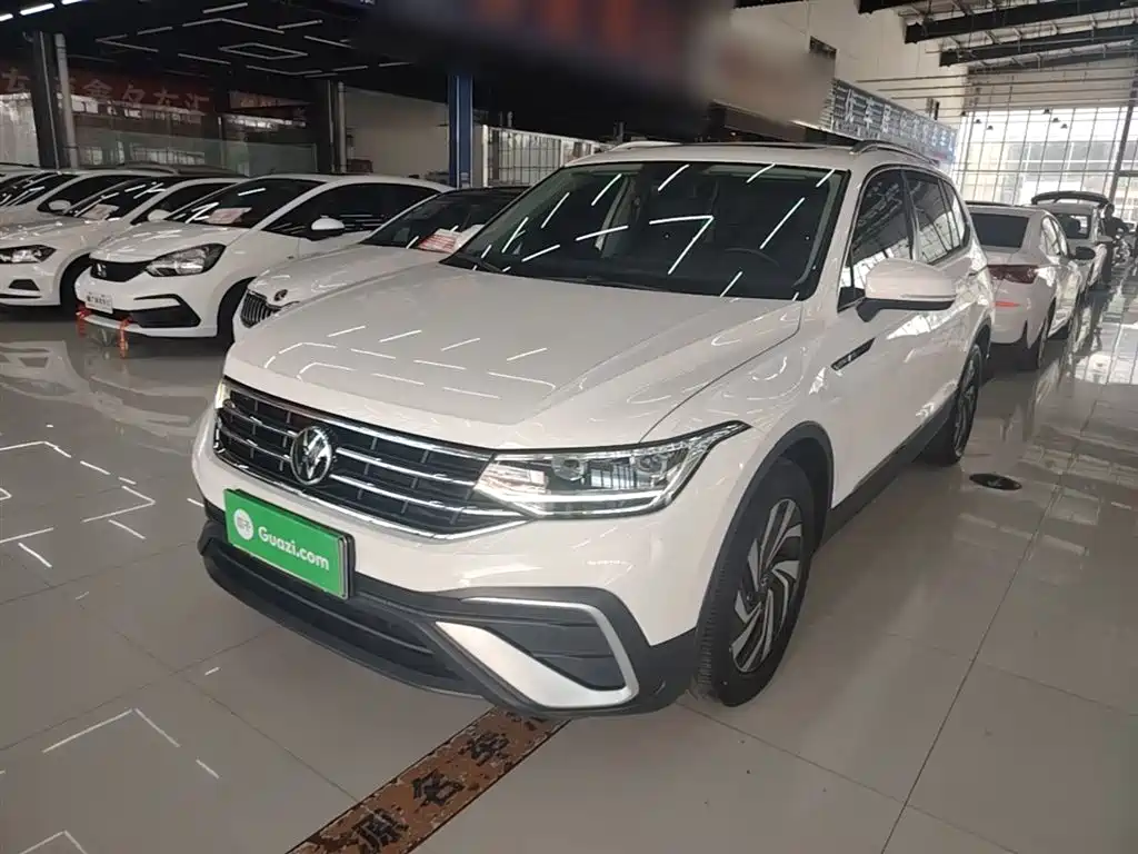 Volkswagen Tiguan L 2023