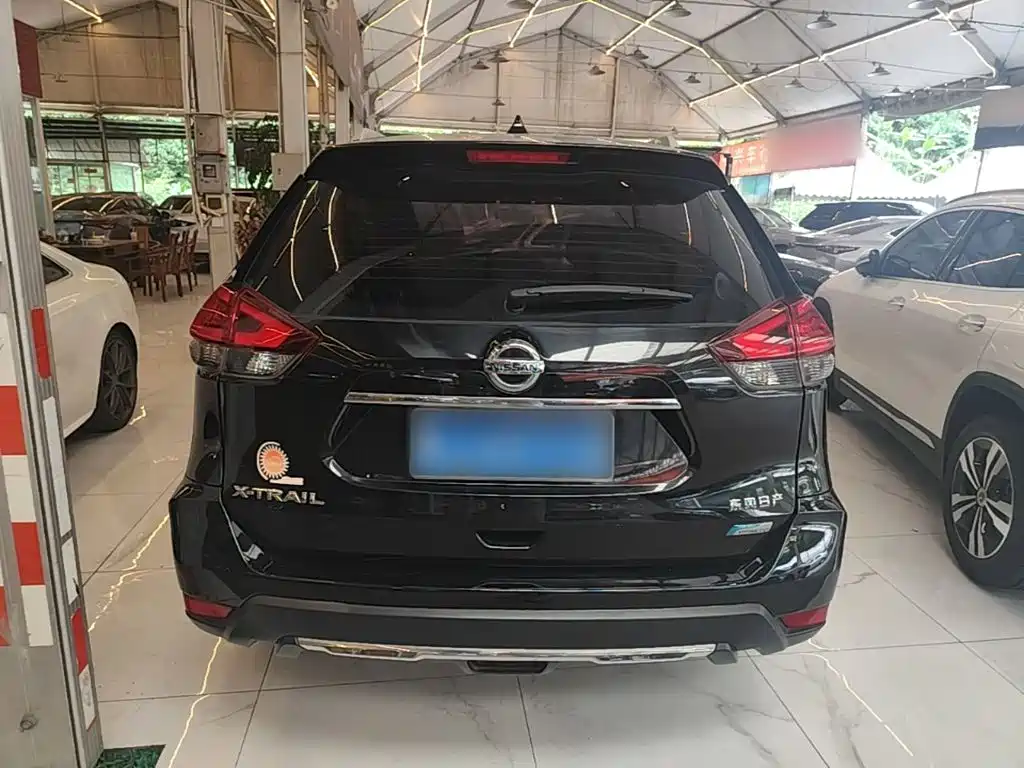 Nissan X-Trail — миниатюра 6
