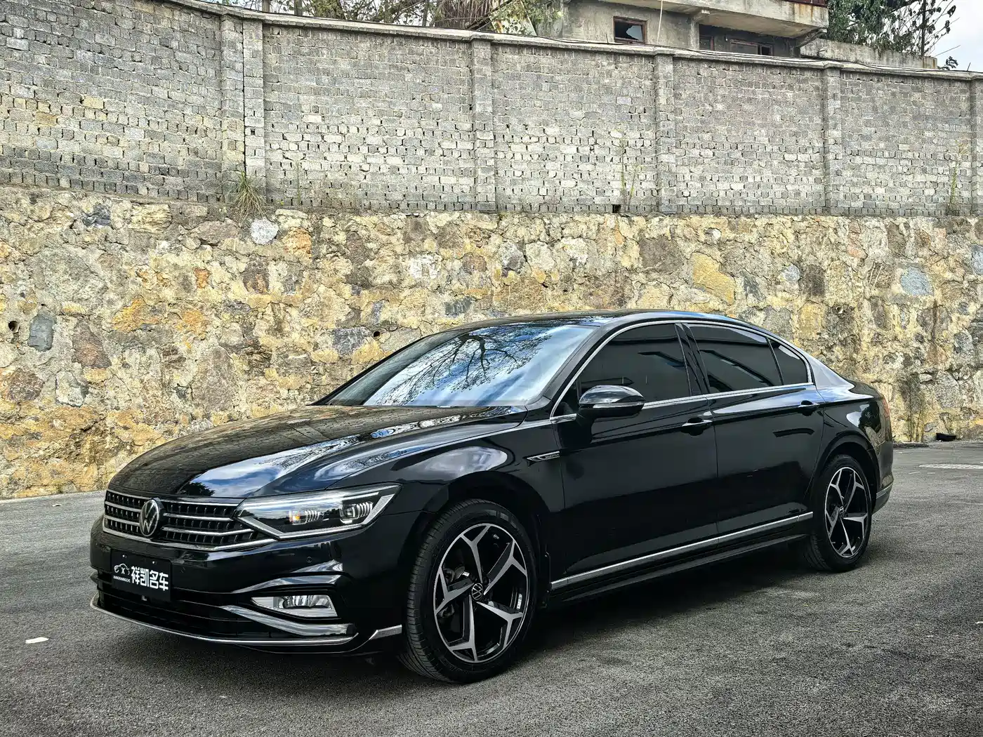 迈腾 2024款 200万辆众享款 330TSI DSG豪华型 2024