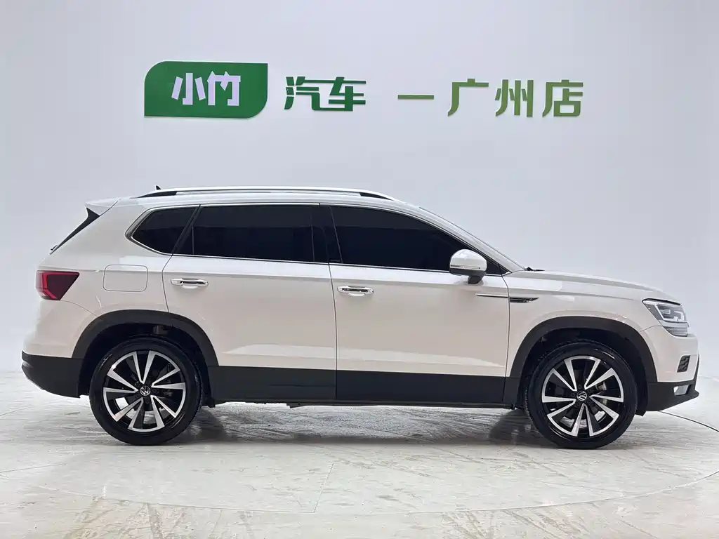 Volkswagen Tharu — миниатюра 6