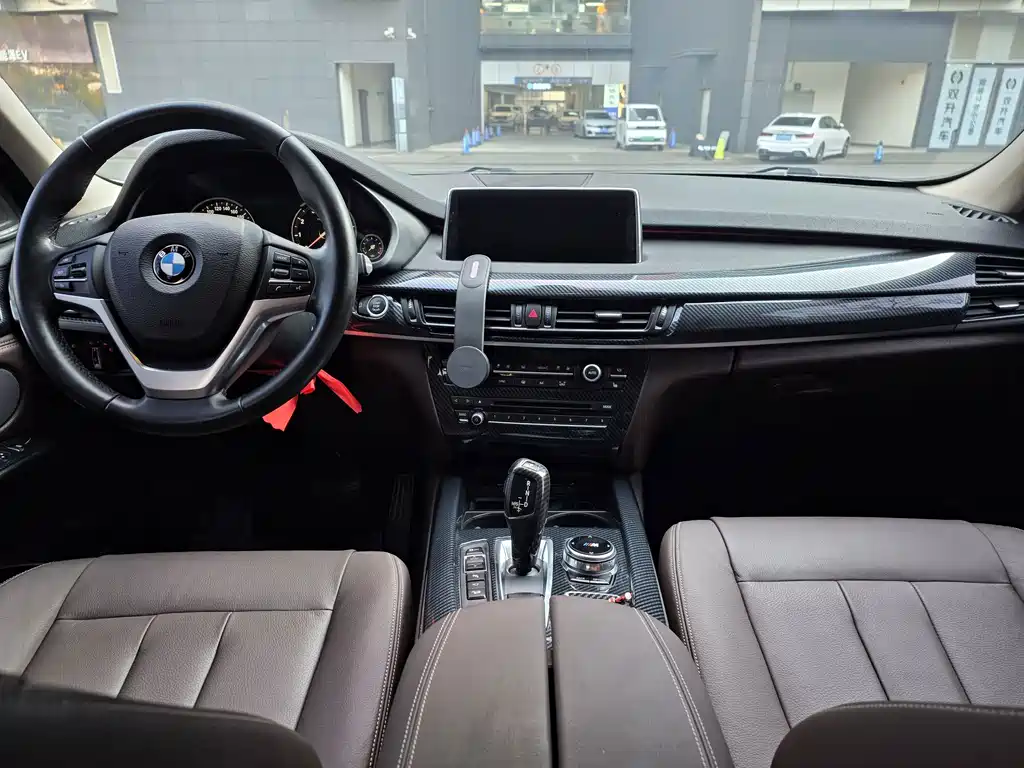BMW X5 (Import) — миниатюра 9