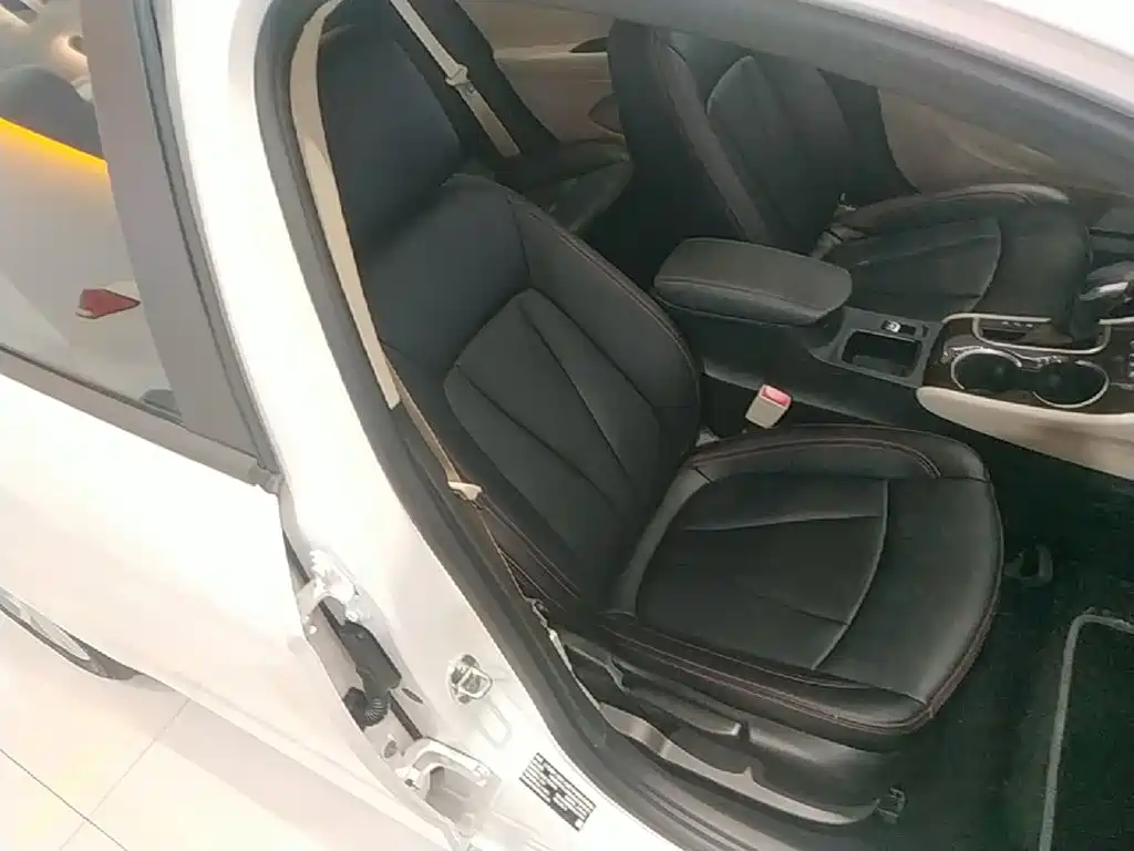 Buick Verano — миниатюра 25
