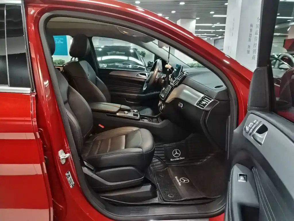 Mercedes-Benz GLE Coupe — миниатюра 12