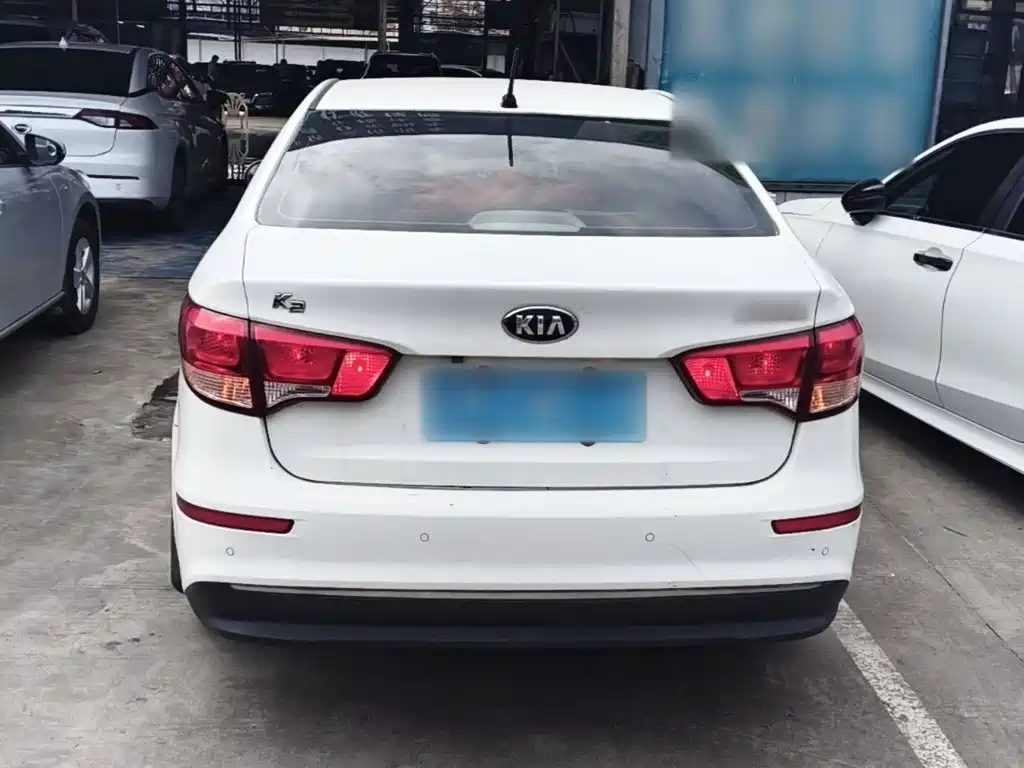 Kia K2 — миниатюра 6