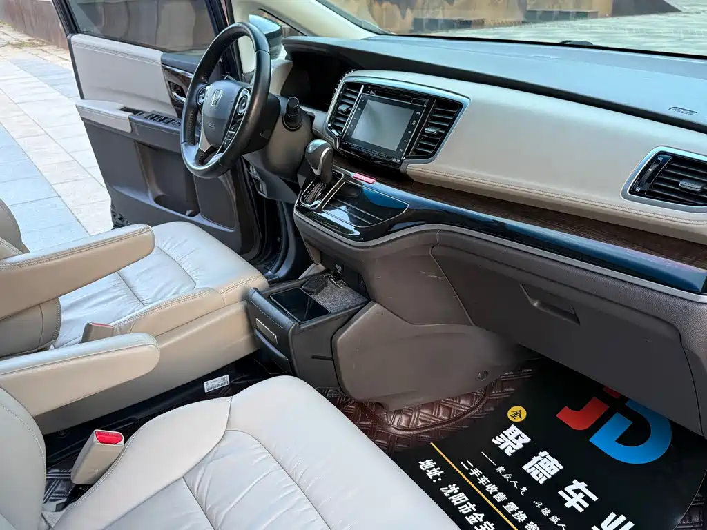Honda Odyssey — миниатюра 14