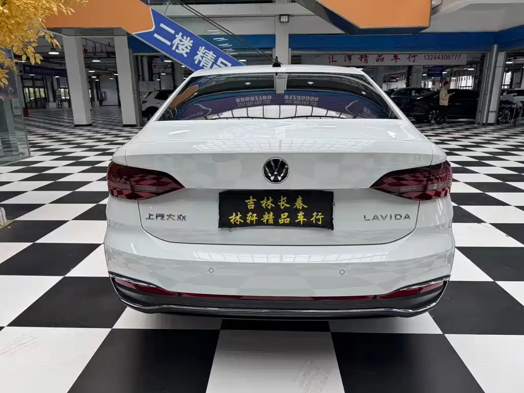 Volkswagen Lavida — миниатюра 8