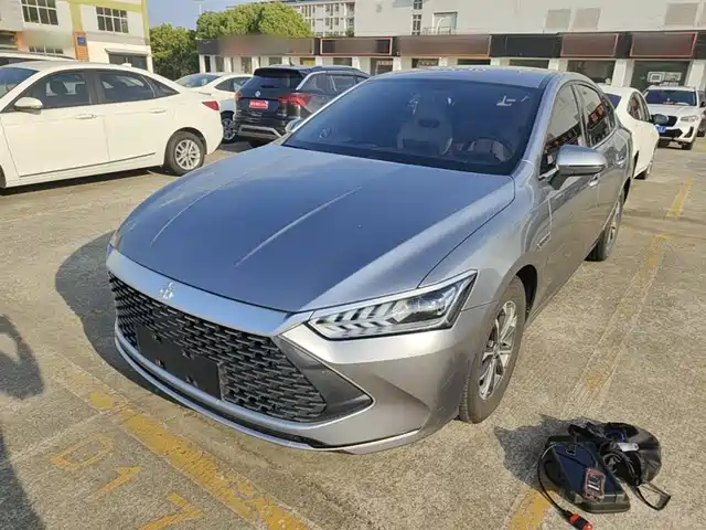 2023 BYD Qin