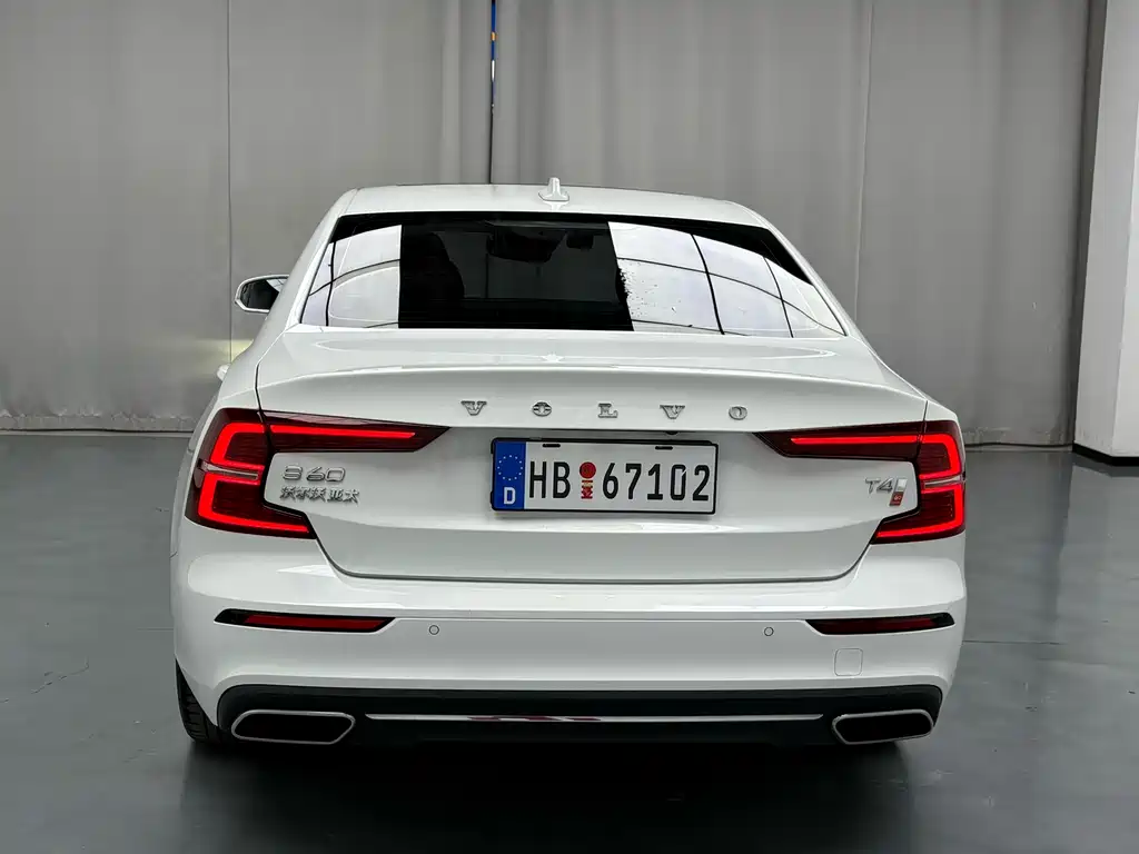 Volvo S60 2021 T4 Luxury