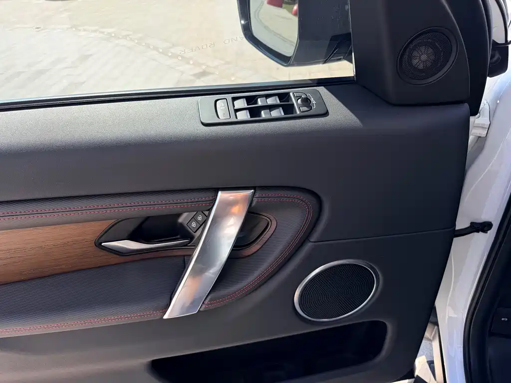 Land Rover Discovery Sport — миниатюра 6