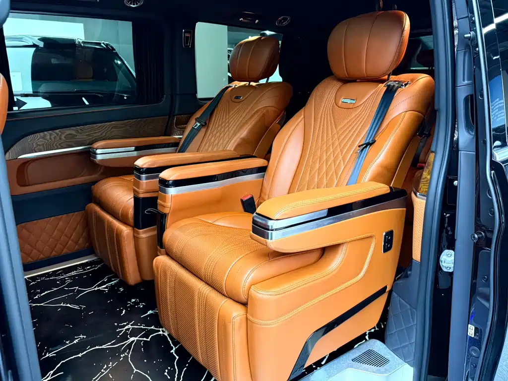 龙程汽车 龙程众骄V-Class — миниатюра 13
