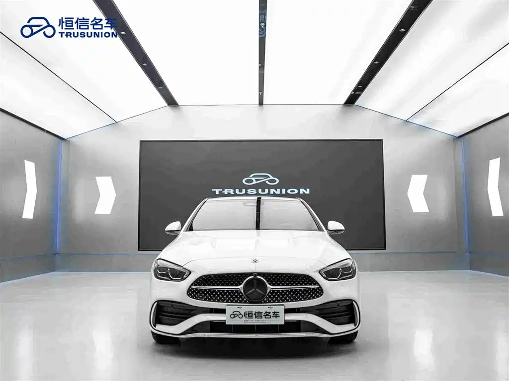 Mercedes-Benz C-Class — миниатюра 2