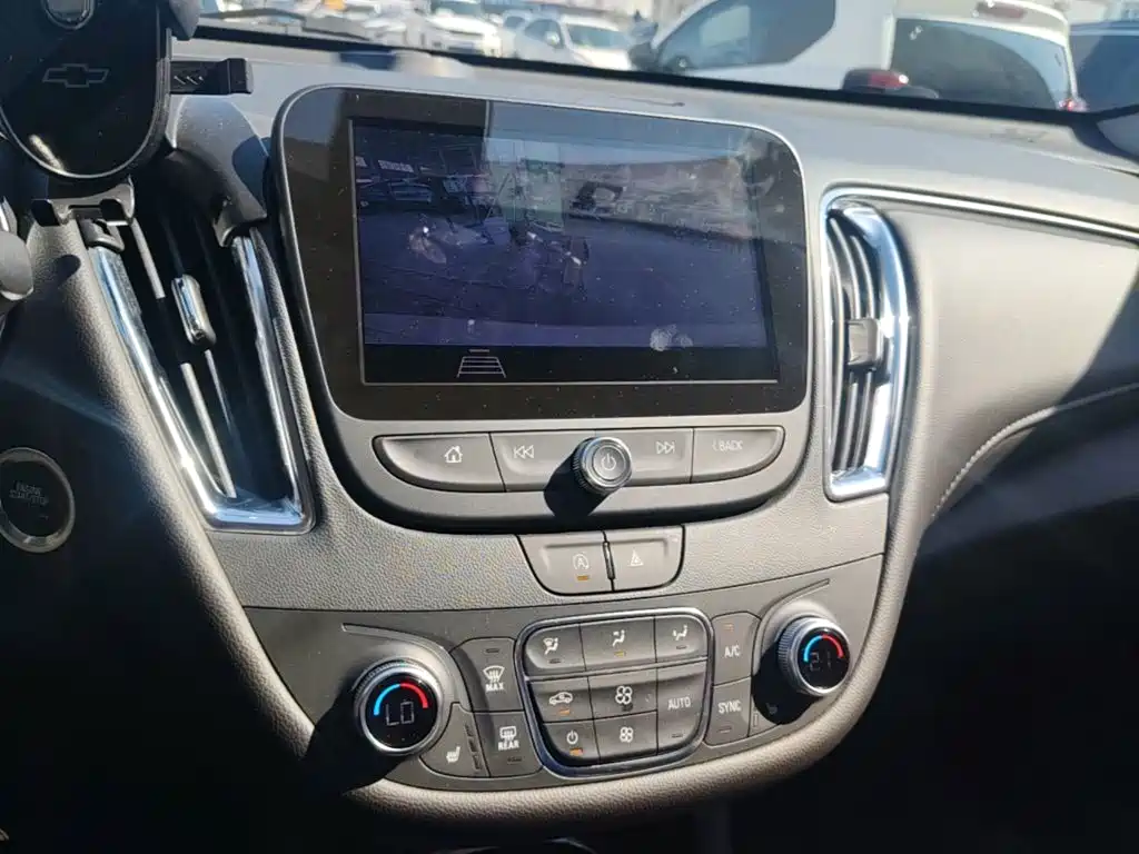 Chevrolet Malibu XL — миниатюра 13