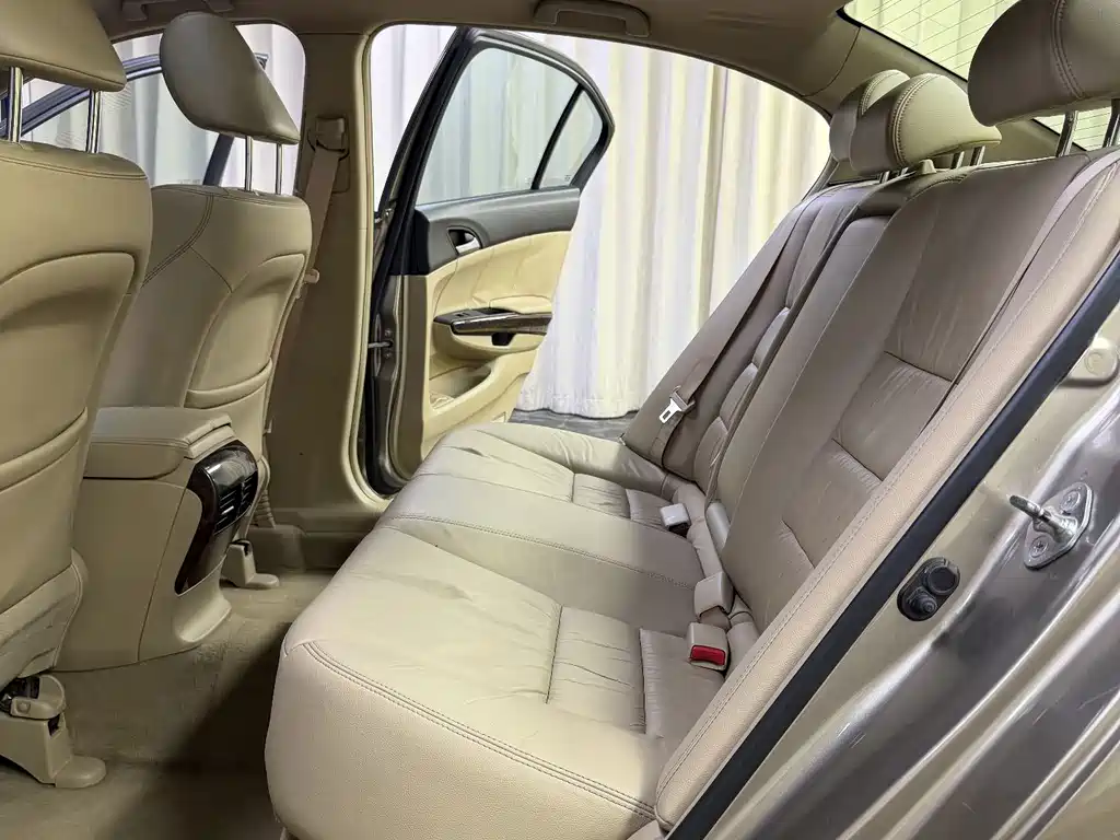 Honda Accord — миниатюра 35