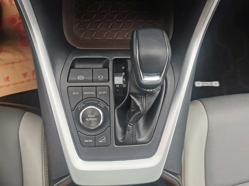 TOYOTA RAV4 RONGFANG