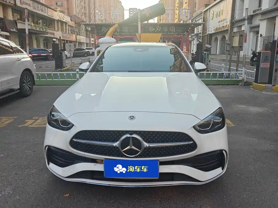 Mercedes-Benz C-Class — миниатюра 2