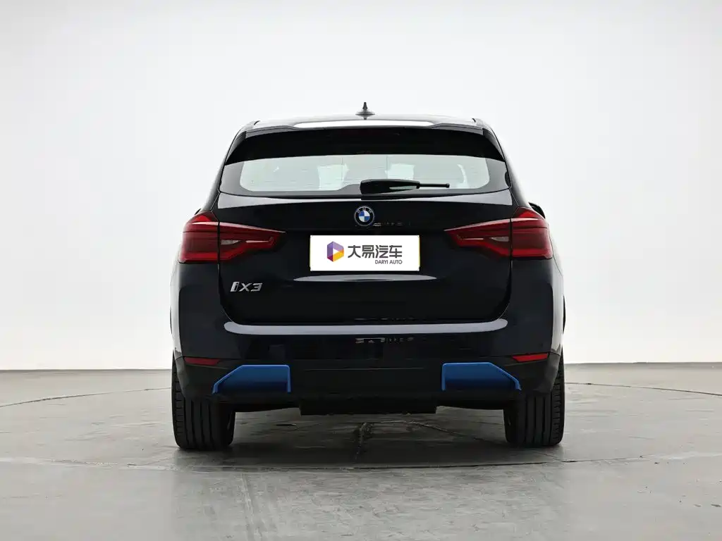 BMW iX3 — миниатюра 4