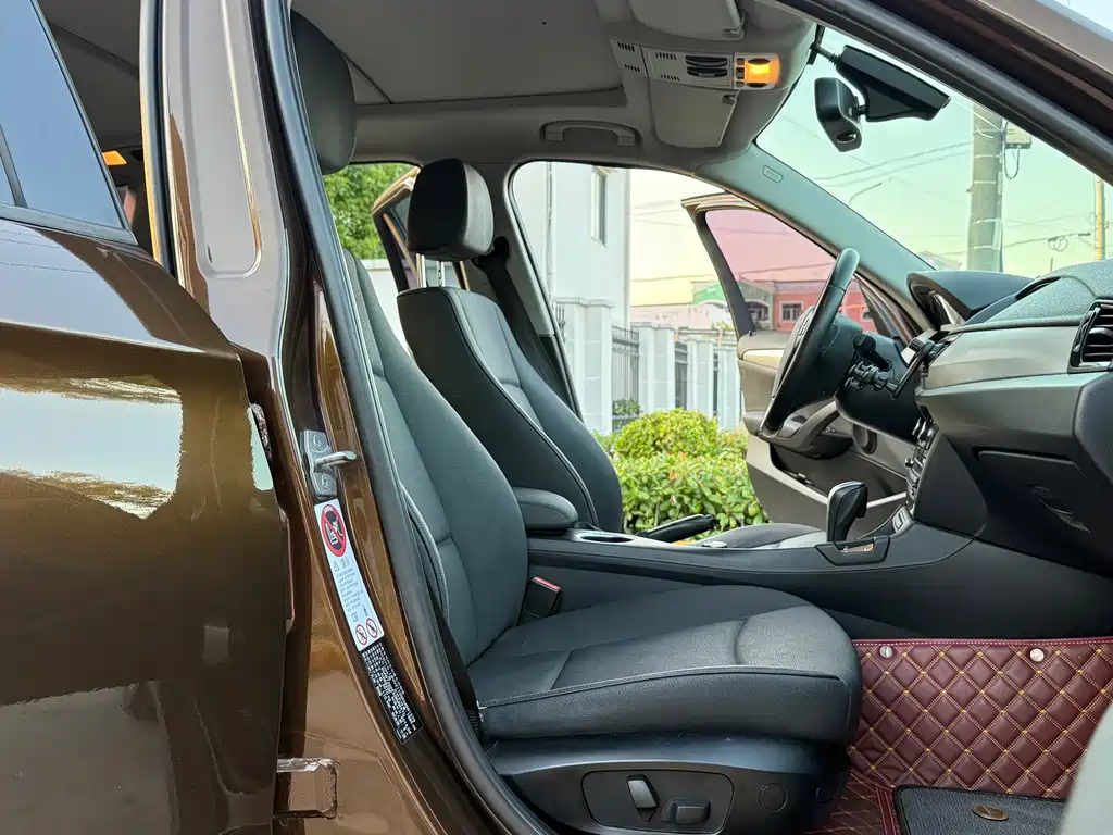 BMW X1 — миниатюра 7