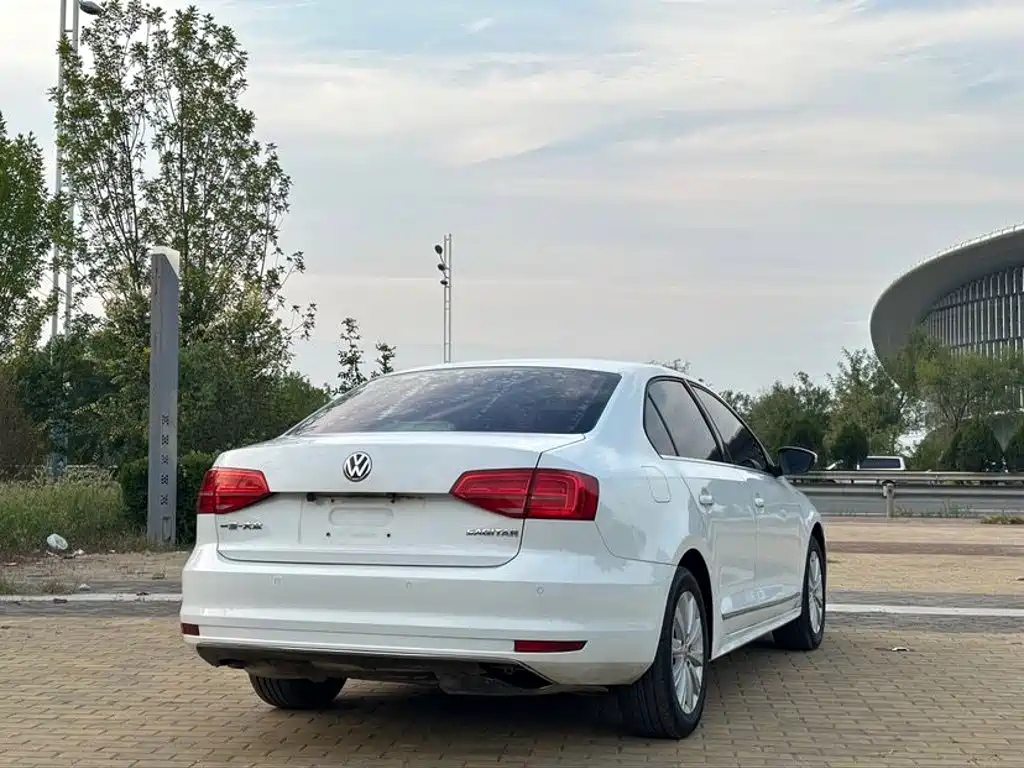 Volkswagen Sagitar — миниатюра 4