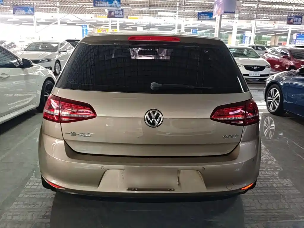 Volkswagen Golf — миниатюра 6
