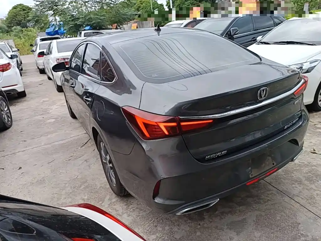 Changan Eado — миниатюра 5