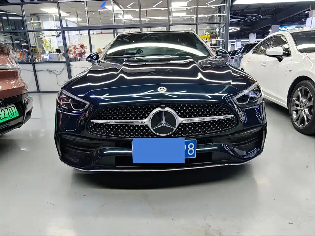 Mercedes-Benz C-Class — миниатюра 2
