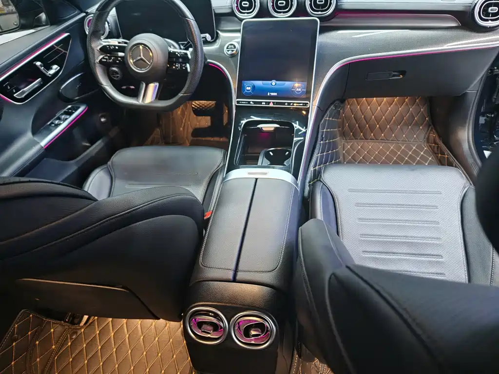 Mercedes-Benz C-Class — миниатюра 9