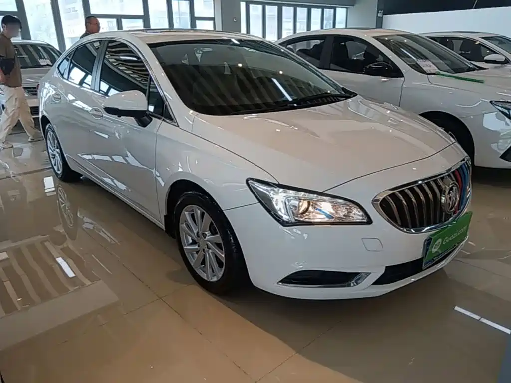 Buick Verano — миниатюра 4