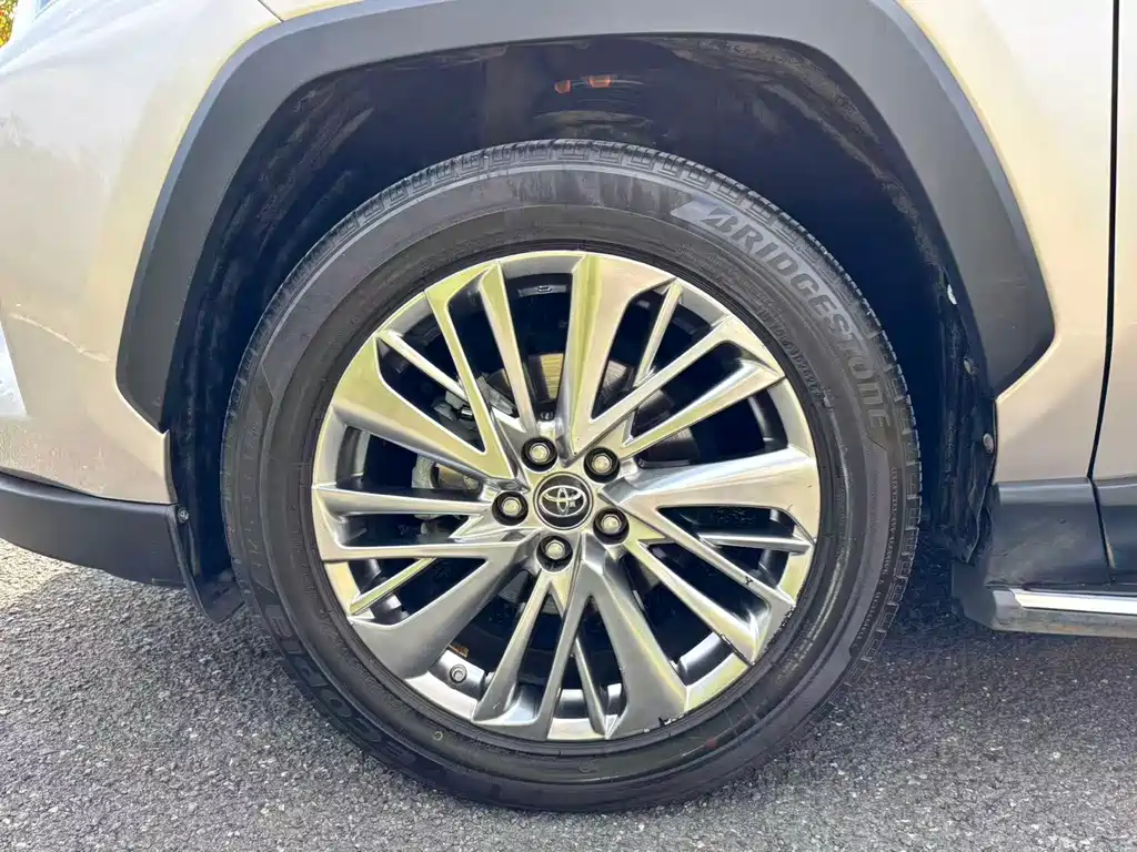 Toyota Wildlander — миниатюра 13