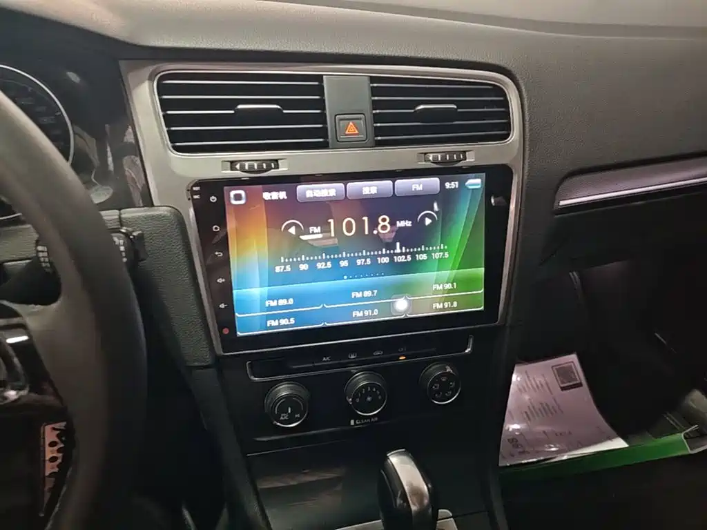 Volkswagen Golf — миниатюра 13