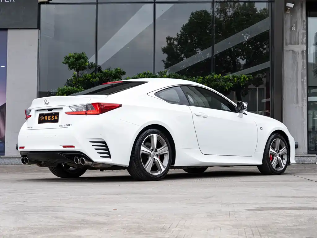 Lexus RC — миниатюра 3