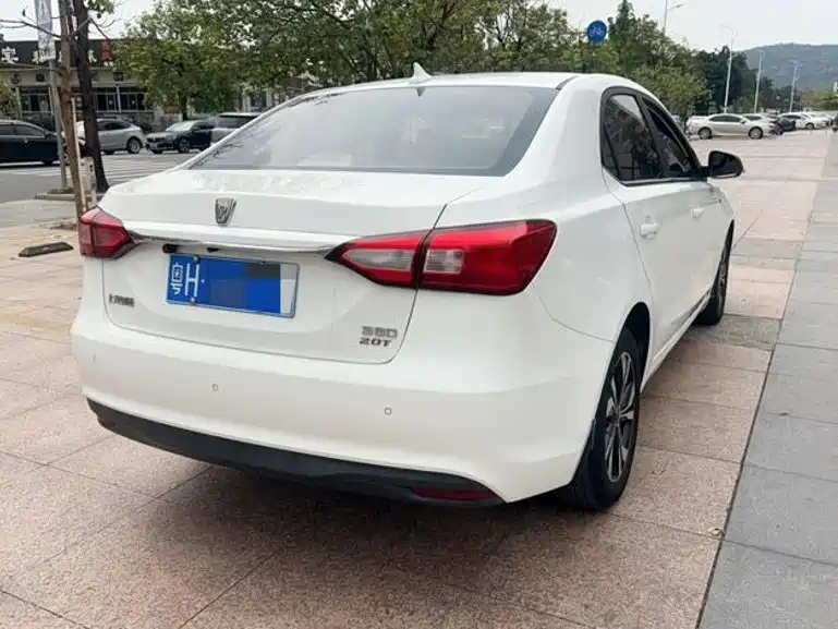 Roewe 360 — миниатюра 4