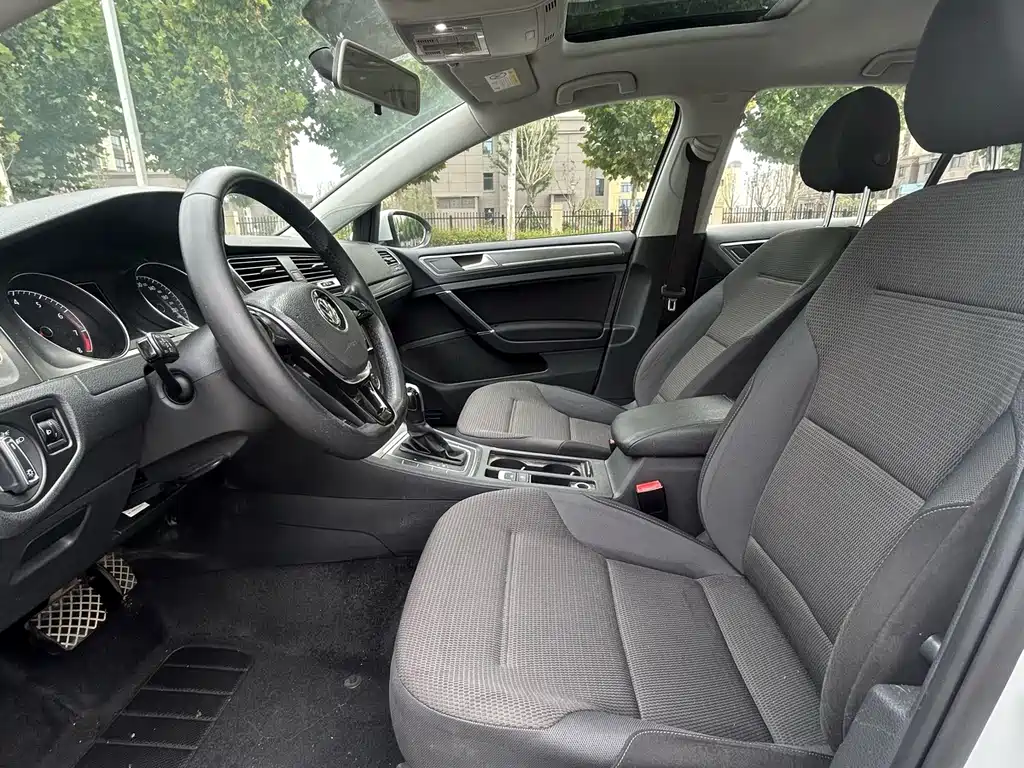 Volkswagen Golf — миниатюра 4