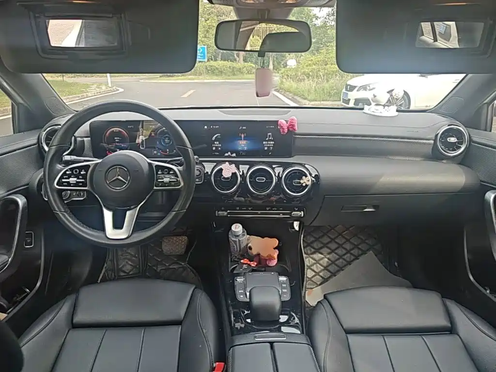 Mercedes-Benz A-Class — миниатюра 10