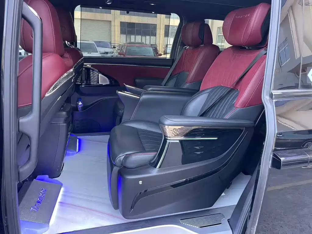GAC M8