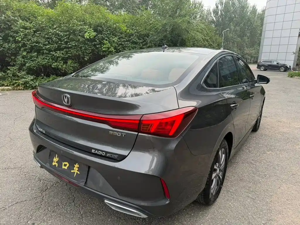 Changan Eado — миниатюра 4