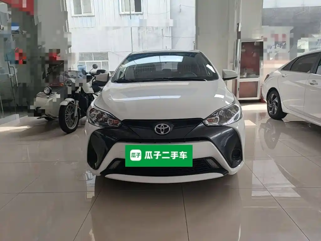 Toyota Yaris L — миниатюра 3