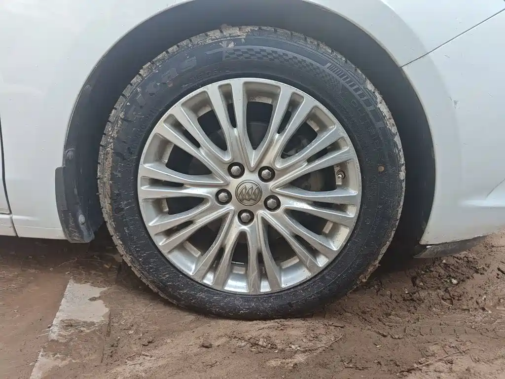 Buick Excelle — миниатюра 8
