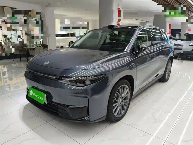 ZERO-RUNNING CAR ZERO RUN C10 2024