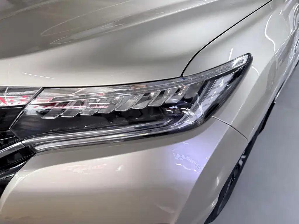 Honda UR-V — миниатюра 4