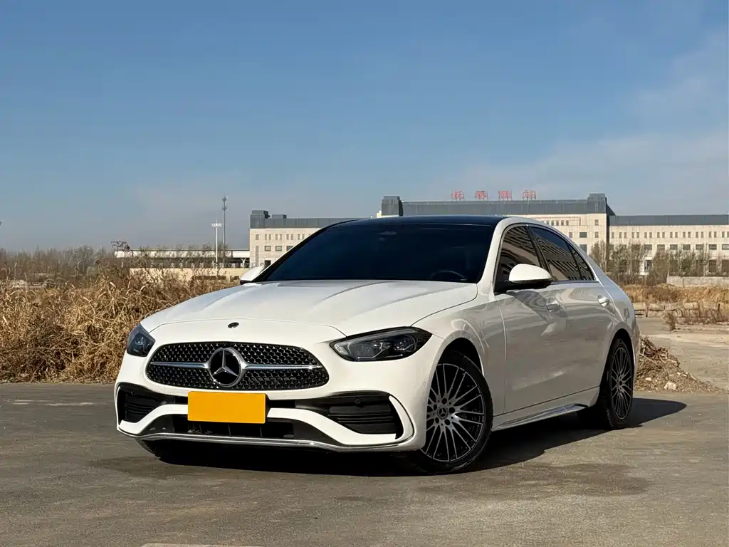 Mercedes-Benz C-Class 2024