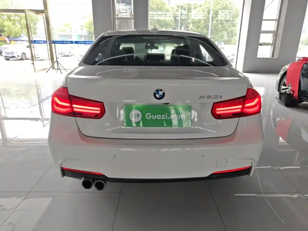 BMW 3 Series — миниатюра 6
