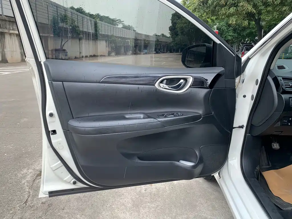 Nissan Sylphy EV — миниатюра 8
