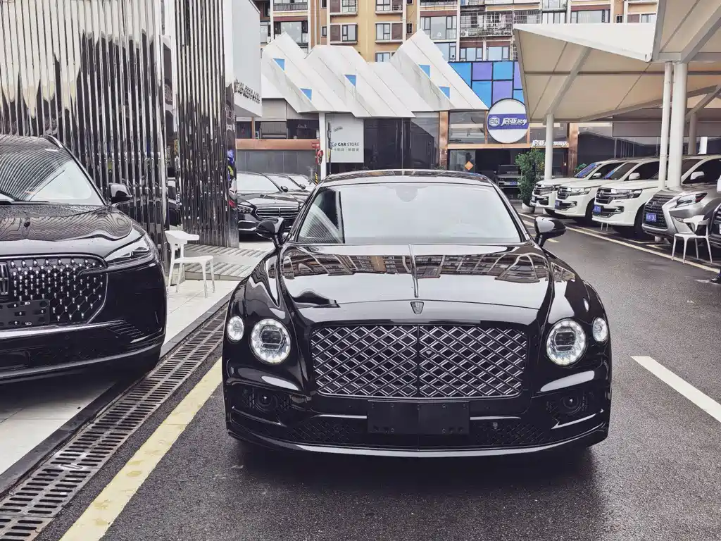 Bentley Flying Spur — миниатюра 6