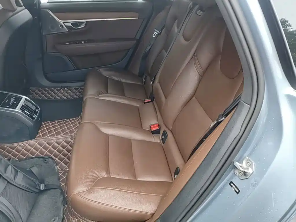 Volvo S90 — миниатюра 17