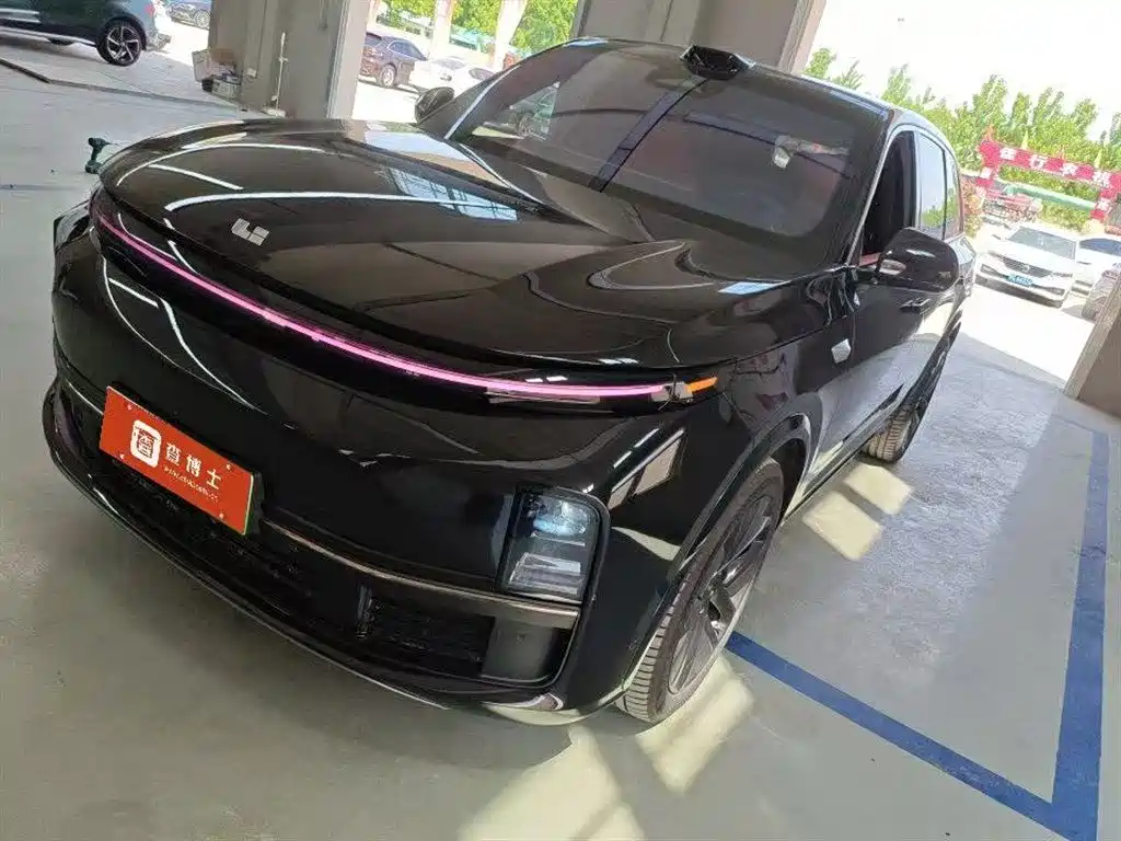 Li Auto Li L7 2025
